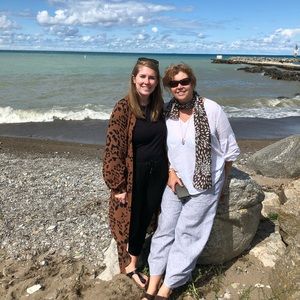 Meet your Posher, Lenie